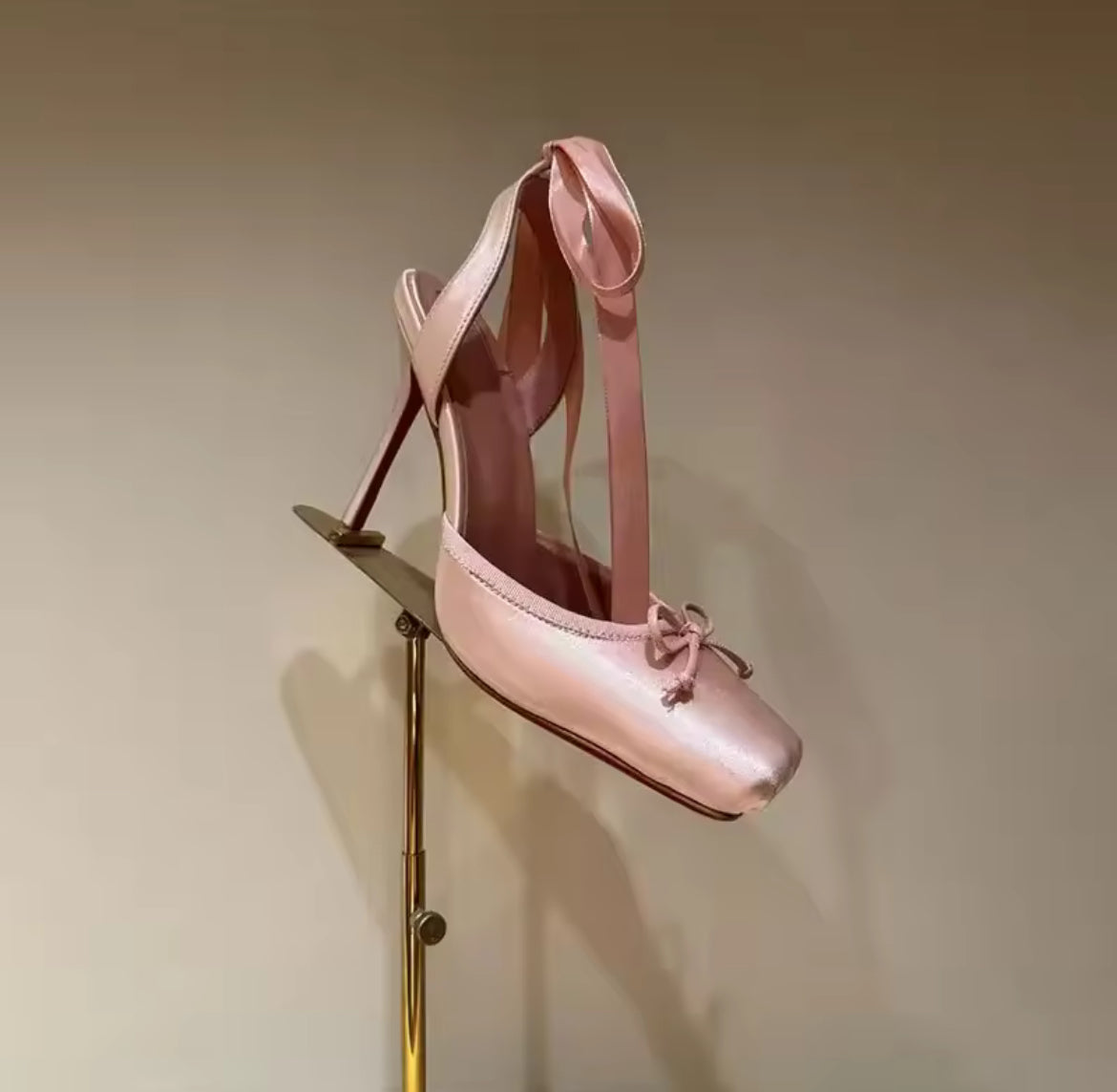 Chic & Curious HeelS