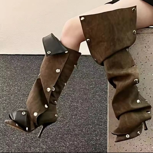 Curios Heels
