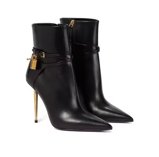 Chic HeelS