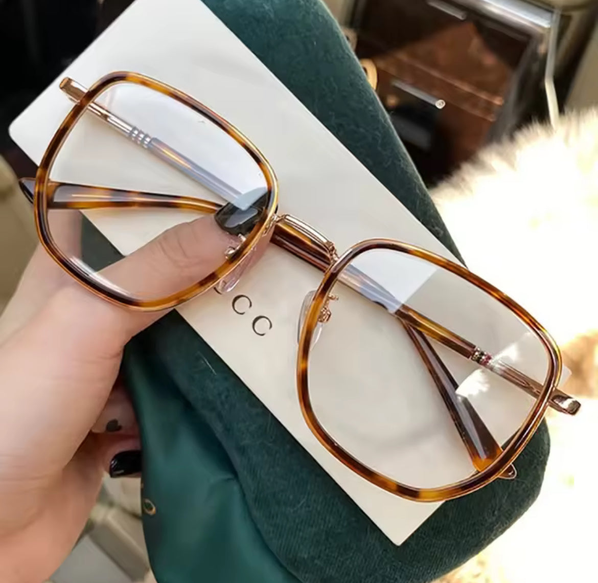 Chic Glasses