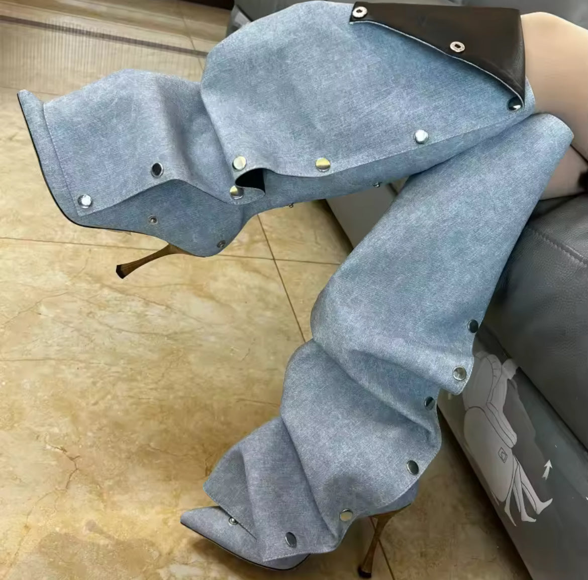 Curios Heels