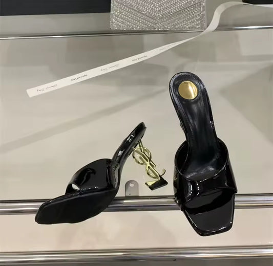 Chic HeelS