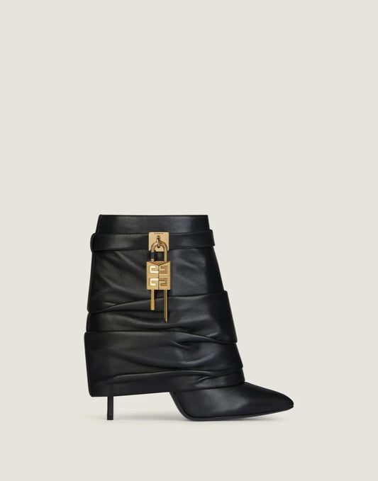 Shark BootS Short