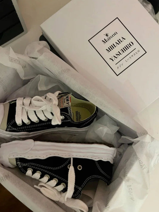 MMY Sneakers Black