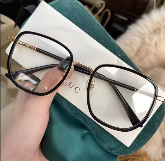 Chic Glasses