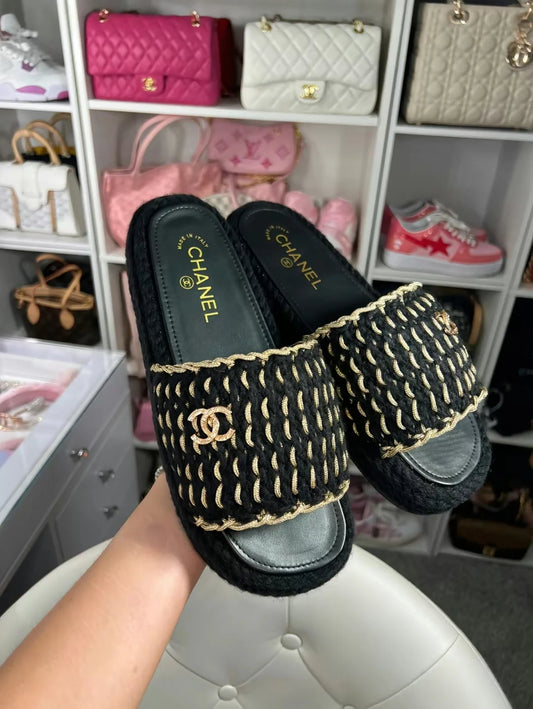 CC Sandals Gold/Black