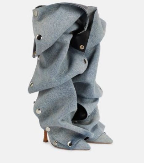 Curios Heels